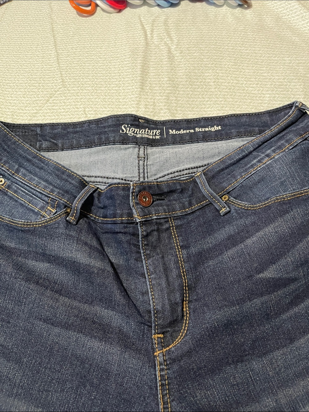 Signature Womens Modern Straight Jeans - Indigo Blue